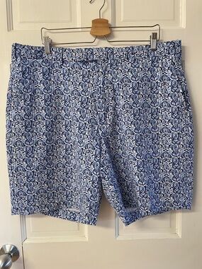 RLX Ralph Lauren Water Repellent Tailored Fit Fish Print Golf shorts men’s sz 40